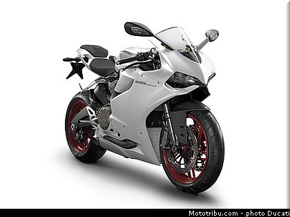 ducati_2014_superbike_899_panigale_0077.jpg