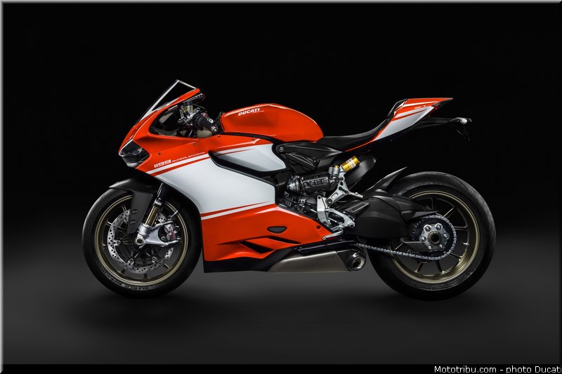 ducati_2014_1199_superleggera_001