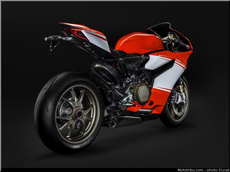 ducati_2014_1199_superleggera_005