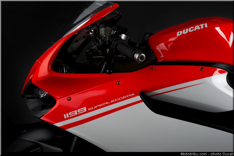 ducati_2014_1199_superleggera_006