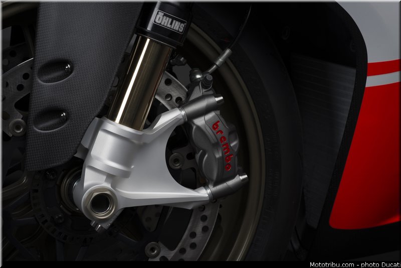 ducati_2014_1199_superleggera_009