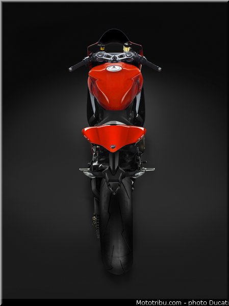 ducati_2014_1199_superleggera_012