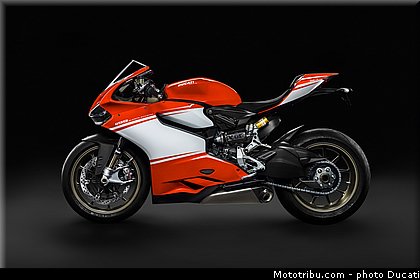 ducati_2014_1199_superleggera_001.jpg