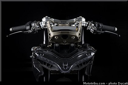 ducati_2014_1199_superleggera_019.jpg