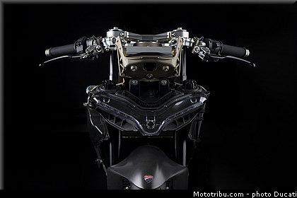 ducati_2014_1199_superleggera_020.jpg