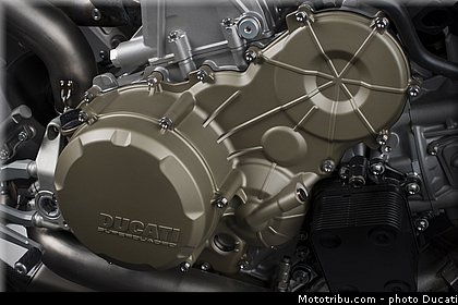 ducati_2014_1199_superleggera_021.jpg