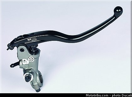 ducati_2014_1199_superleggera_031.jpg