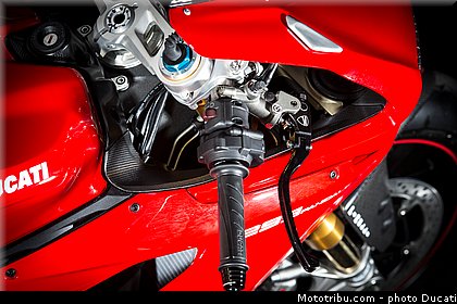 accessoire_002_ducati_panigale_1299_2015.jpg