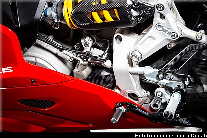 accessoire_007_ducati_panigale_1299_2015.jpg