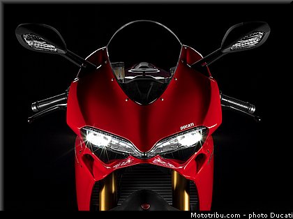 ducati_1299_panigale_s_2015_008.jpg