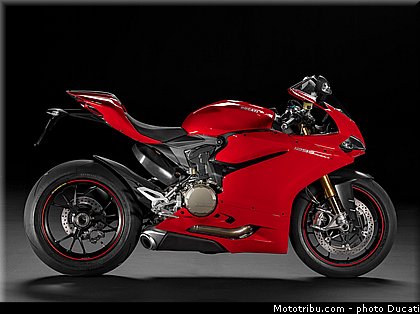 ducati_1299_panigale_s_2015_012.jpg