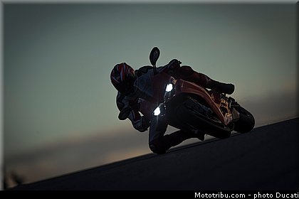 ducati_1299_panigale_s_2015_022.jpg