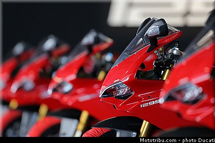 ducati_1299_panigale_s_2015_039.jpg