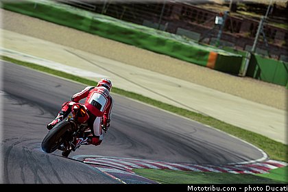 ducati_1299_panigale_s_2015_042.jpg