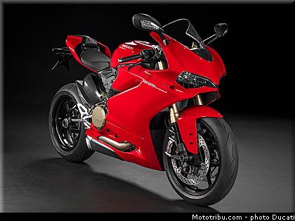 ducati_panigale_1299_010.jpg