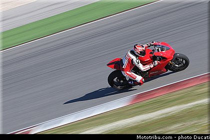 kit_performance_001_ducati_panigale_1299_2015.jpg