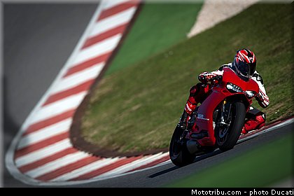 kit_performance_003_ducati_panigale_1299_2015.jpg
