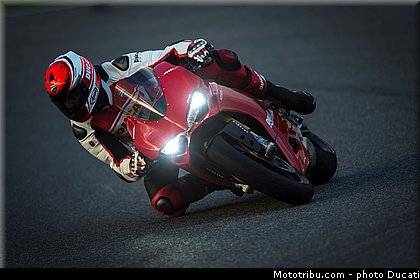 kit_performance_009_ducati_panigale_1299_2015.jpg