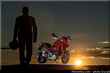 ducati_2015_multistrada_1200_0001.jpg