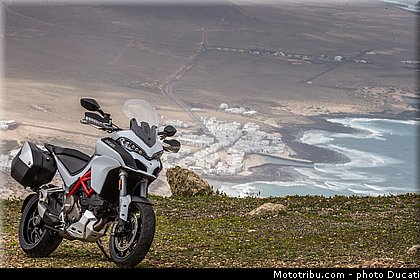 ducati_2015_multistrada_1200_0003.jpg
