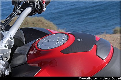 ducati_2015_multistrada_1200_0099.jpg