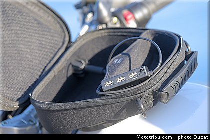 ducati_2015_multistrada_1200_0106.jpg