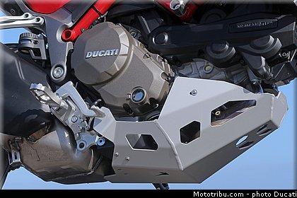 ducati_2015_multistrada_1200_0107.jpg