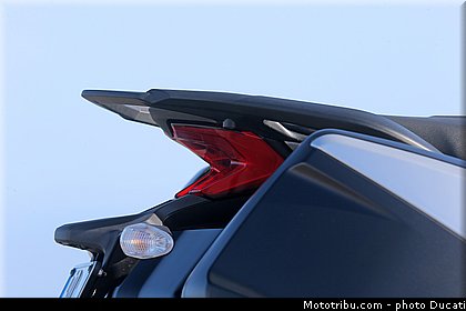 ducati_2015_multistrada_1200_0118.jpg