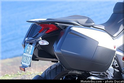 ducati_2015_multistrada_1200_0119.jpg