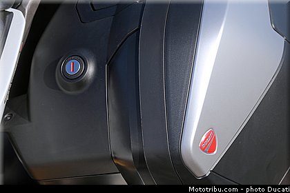 ducati_2015_multistrada_1200_0120.jpg
