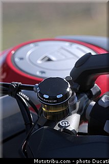 ducati_2015_multistrada_1200_0143.jpg