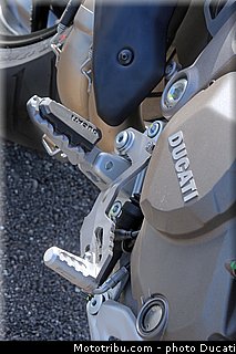 ducati_2015_multistrada_1200_0145.jpg
