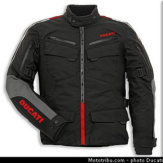ducati_2015_multistrada_1200_0213.jpg