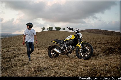 ducati_2015_scrambler_010.jpg
