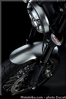 ducati_2015_scrambler_017.jpg