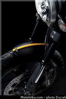 ducati_2015_scrambler_019.jpg