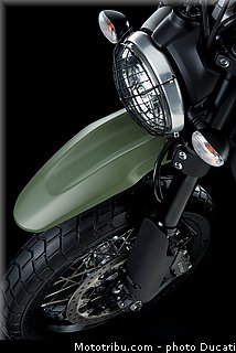 ducati_2015_scrambler_022.jpg