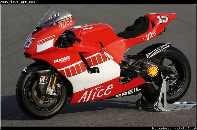 2006_ducati_gp6_003