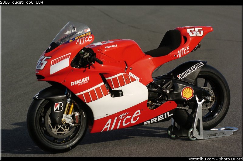 2006_ducati_gp6_004