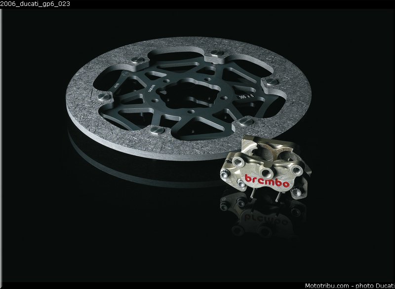 2006_ducati_gp6_023