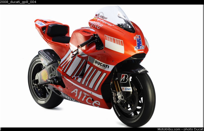 2008_ducati_gp8_004