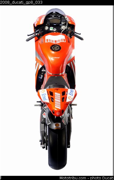 2008_ducati_gp8_033
