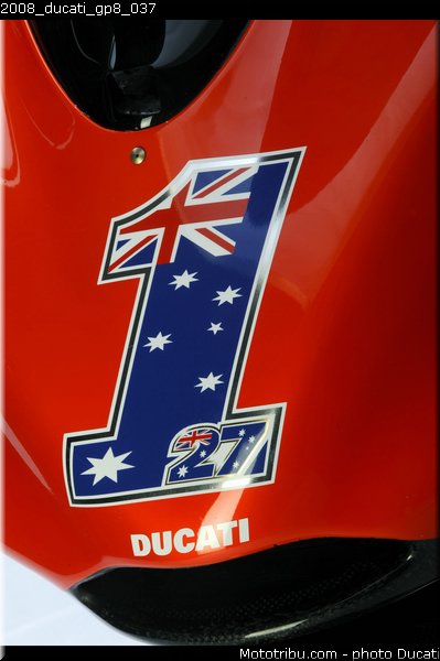 2008_ducati_gp8_037