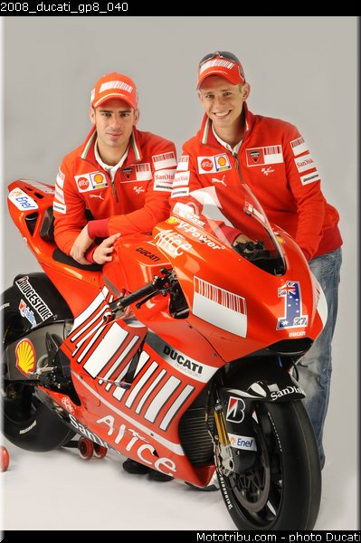 2008_ducati_gp8_040