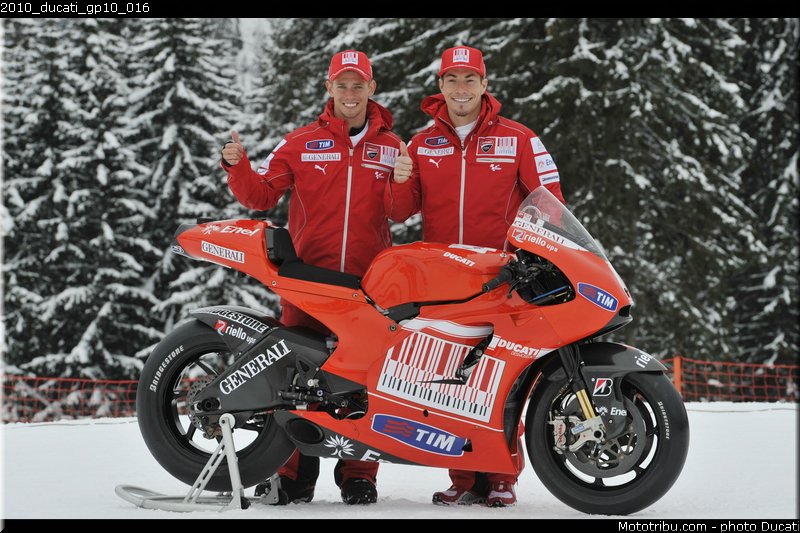 2010_ducati_gp10_016