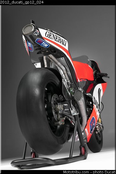 2012_ducati_gp12_024