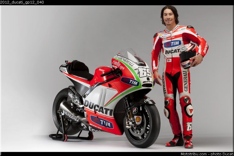 2012_ducati_gp12_040
