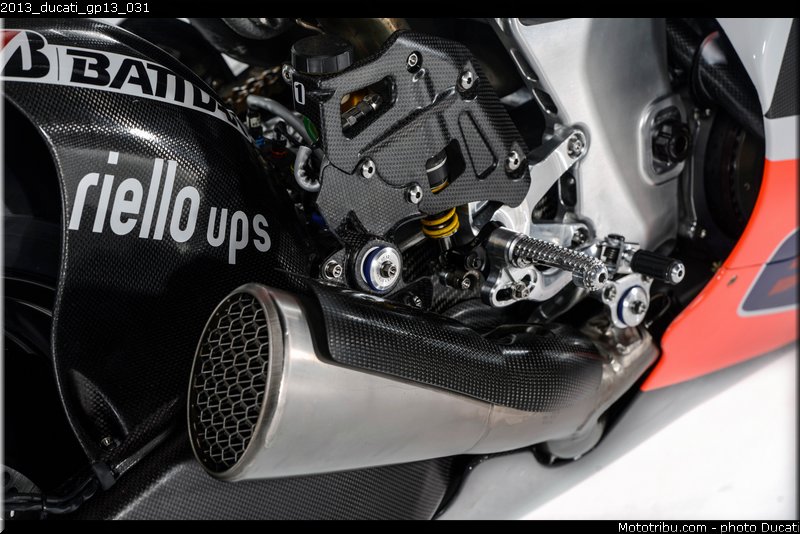 2013_ducati_gp13_031