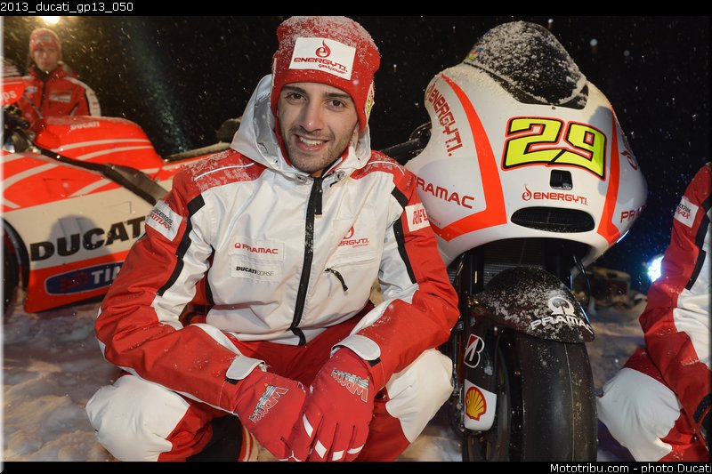 2013_ducati_gp13_050