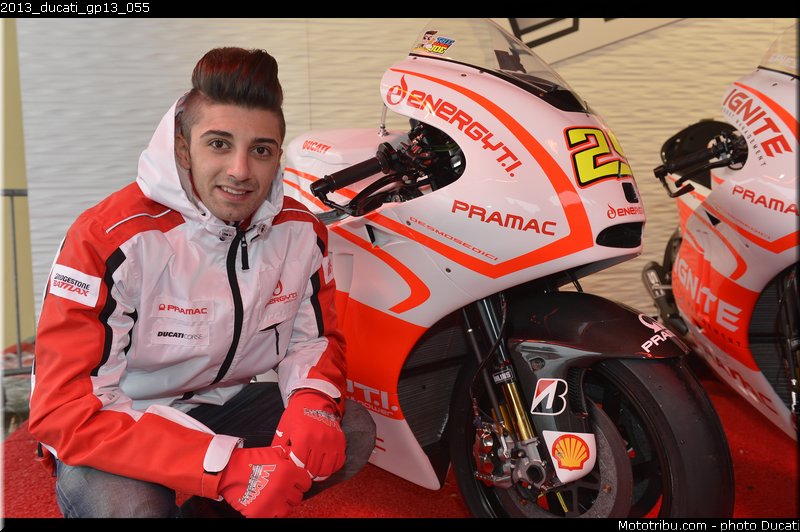 2013_ducati_gp13_055